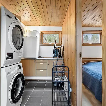 4759-ronne-stampen-vej-1-hus-4 * Rønne